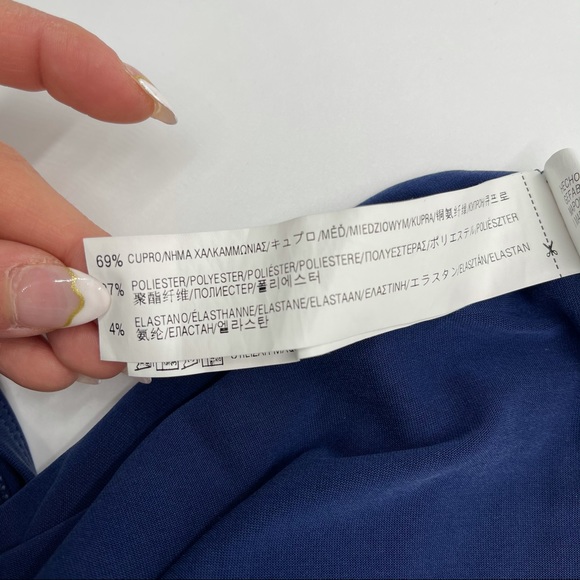 H&M Sleeveless Blue Tank Top Back Zipper Detail - Picture 9 of 12